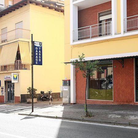 B&B Valentina Sorrento Bagian luar foto