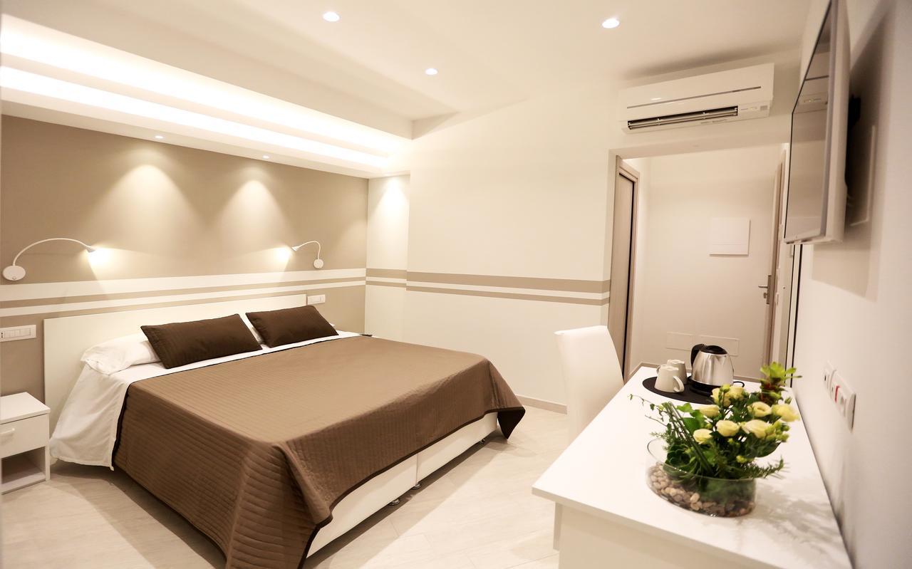 B&B Valentina Sorrento Bagian luar foto