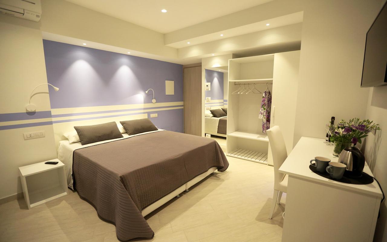 B&B Valentina Sorrento Bagian luar foto