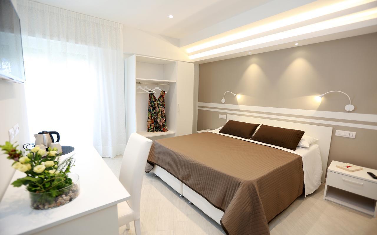B&B Valentina Sorrento Bagian luar foto