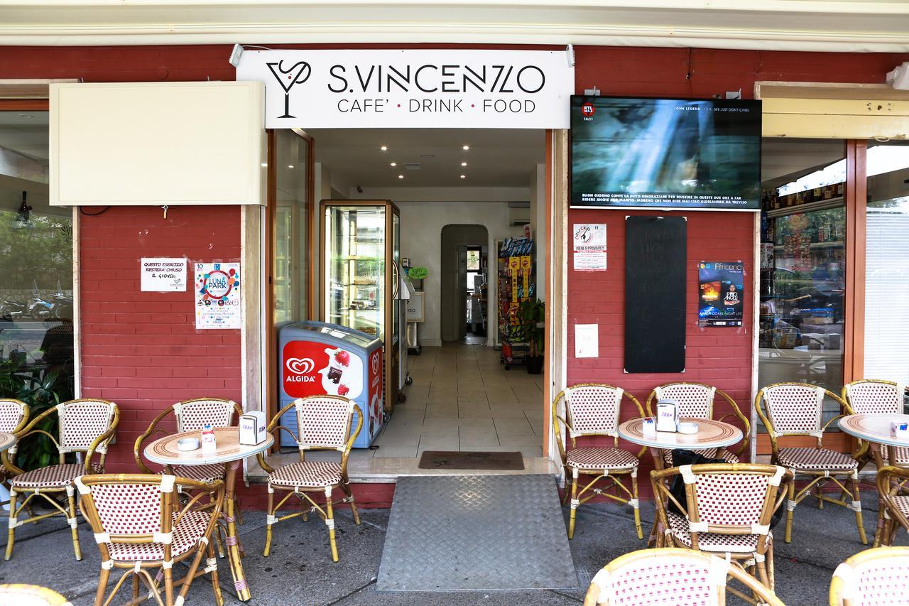 B&B Valentina Sorrento Bagian luar foto
