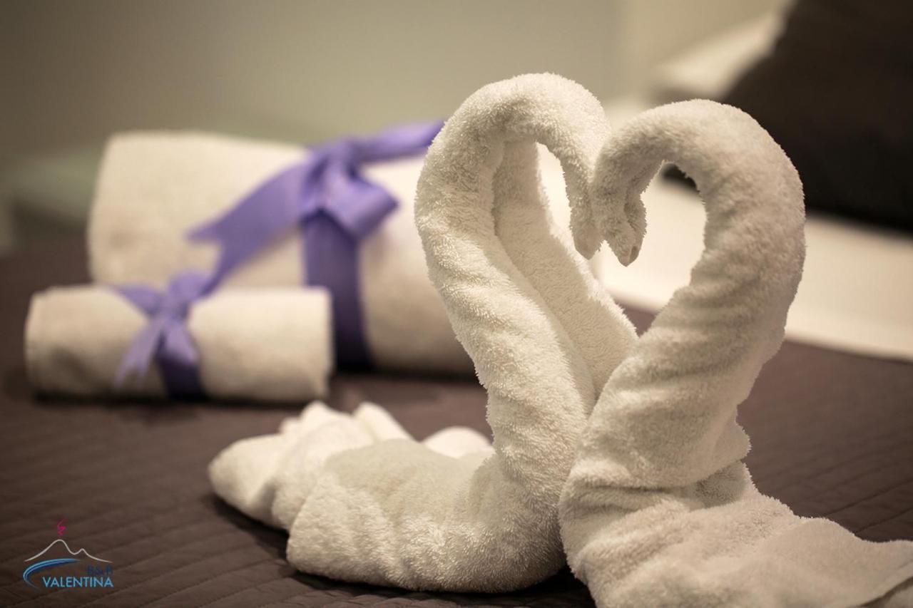 B&B Valentina Sorrento Bagian luar foto